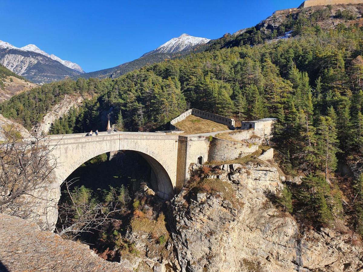 Au Pre Du Moulin - Centre Ville Briançon Eksteriør billede
